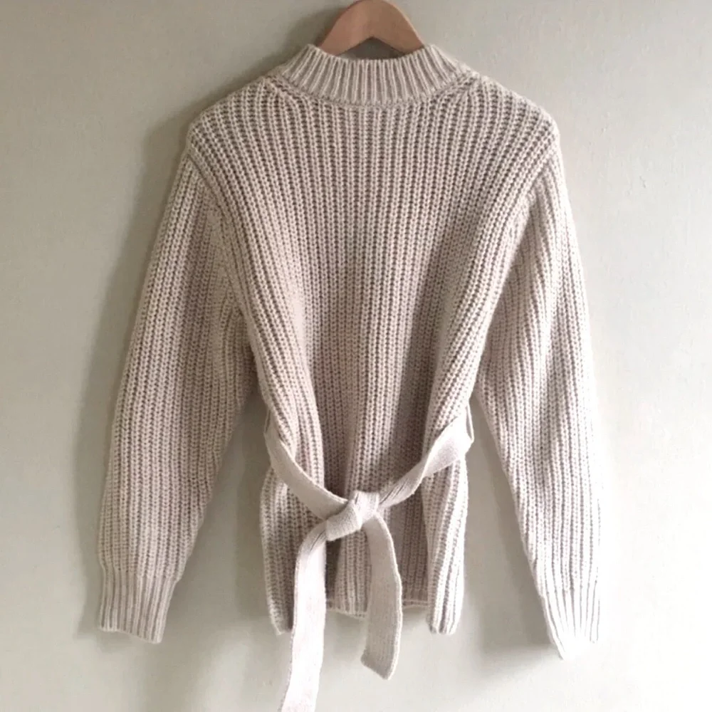 ZARA SIZE SMALL NWT BASIC TIED KNIT SWEATER❣️ - Picture 4 of 4